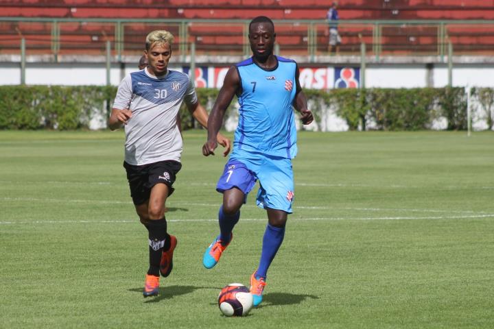 Bruno Luiz espera bom desempenho do Bangu na estreia do Carioca