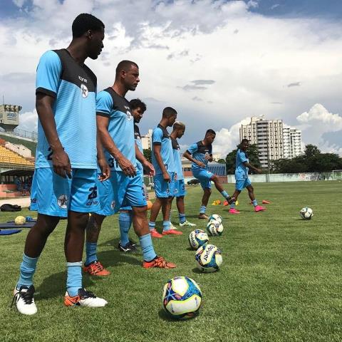 Resende ansioso pelo clássico diante do Voltaço