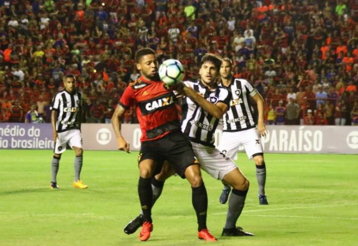 Botafogo bate o Sport-PE e sobe para o G5 do Brasileirão