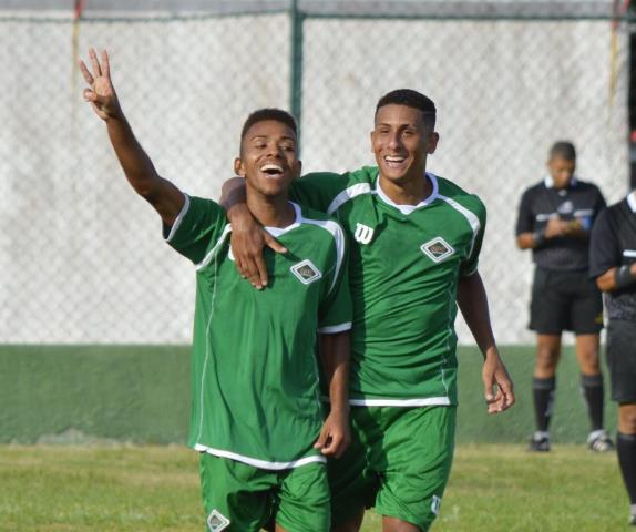 Abner brilha e Cabofriense vence na estreia do Carioca