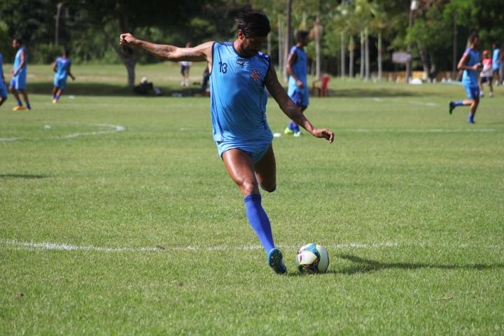 Loco Abreu confia na recuperação do Bangu