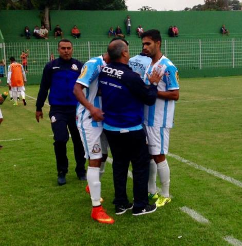 Macaé vence a primeira na Série C do Brasileirão