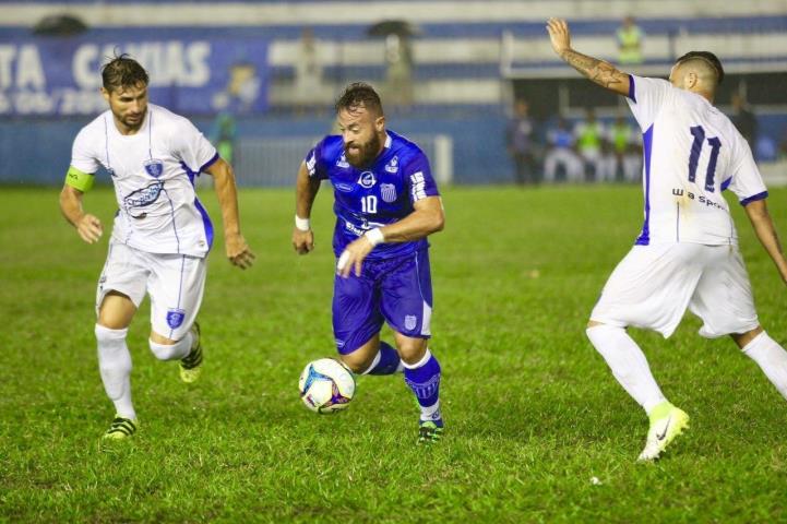 Goytacaz empata com o São Gonçalo EC e se classifica para a semifinal da Taça Santos Dumont