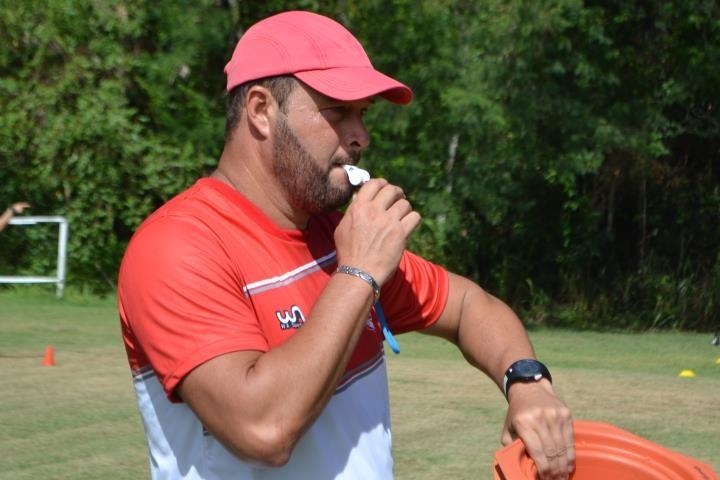 Roberto Fernandes não é mais técnico do Bangu