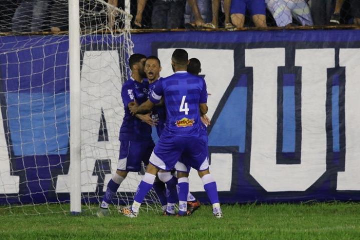 Goytacaz vence o clássico e está na final da Taça Santos Dumont