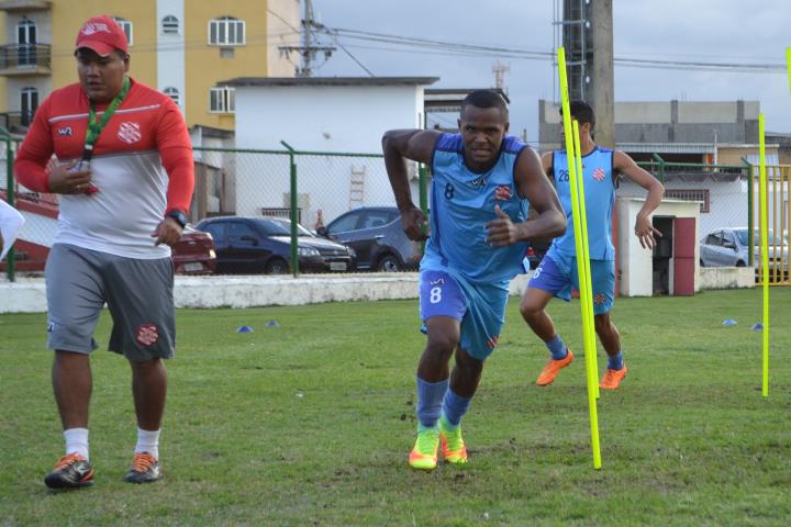 Bangu explica planejamento da parte física para a Copa Rio