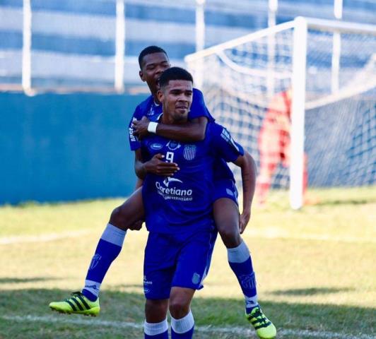 Goytacaz supera o Barcelona e garante vaga nas semifinais da Taça Corcovado