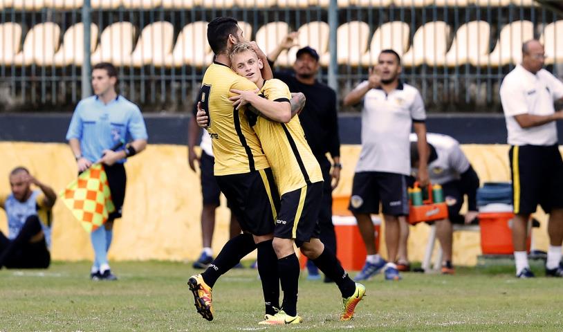 Com gol no fim, Tigres derrota o Queimados