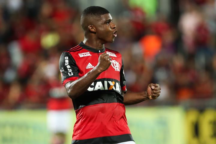 Flamengo vence e segue 100% na Taça Guanabara