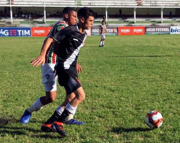 Tudo igual no 1º jogo da decisão do Carioca Sub-17