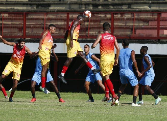 America empata com o Ceres em jogo-treino