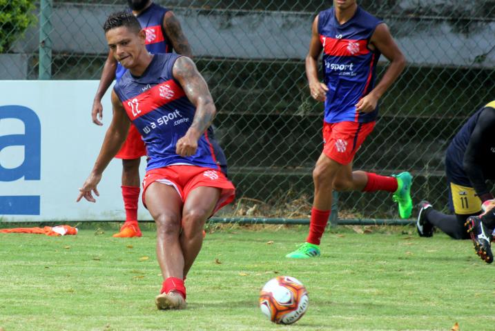 Valdir ressalta comprometimento do Bangu para a Taça Rio