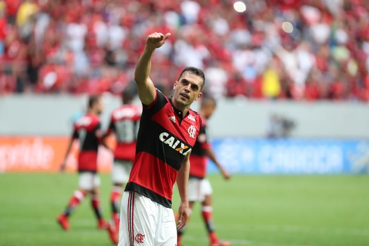 Rhodolfo decide e Flamengo vence mais uma na Taça GB