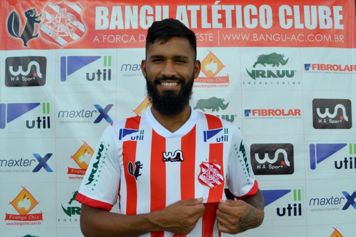 Bangu fecha com meia-atacante Marquinhos