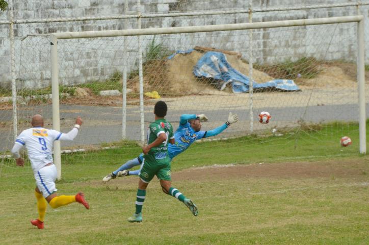 Sampaio Corrêa vence mais uma e segue líder isolado da Série B1