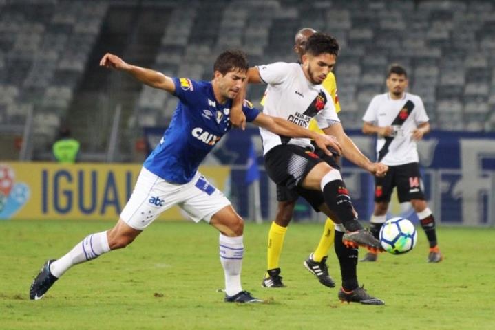 Vasco arranca empate com o Cruzeiro-MG no Mineirão