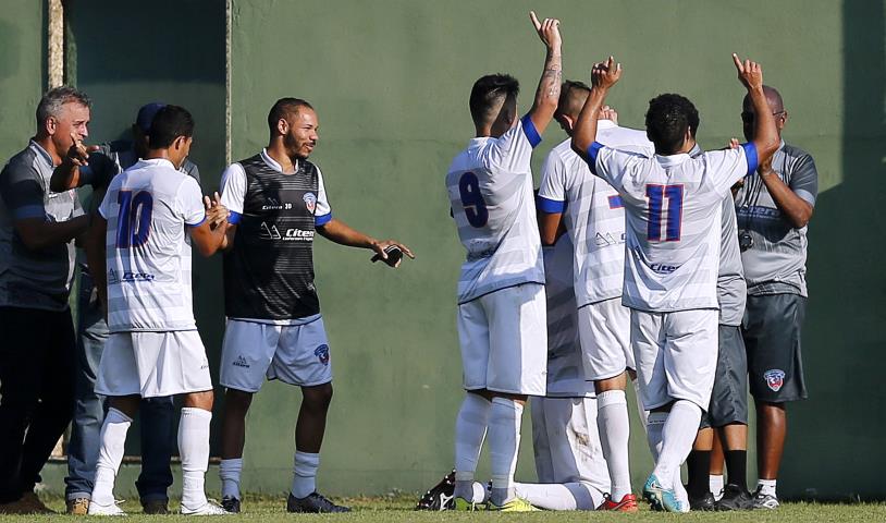 Duque de Caxias estreia com o pé direito na Taça Corcovado