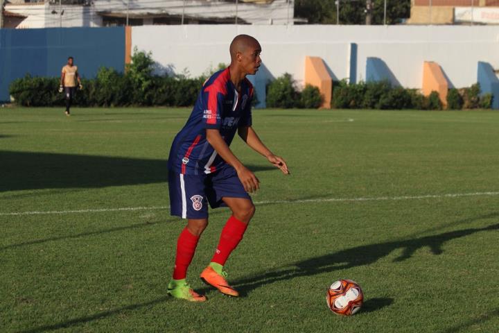 Com apenas 19 anos, Gabriel Coutinho é o atleta com mais jogos no atual elenco do Gonçalense
