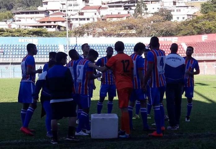 Cadão ainda acredita na classificação do Friburguense