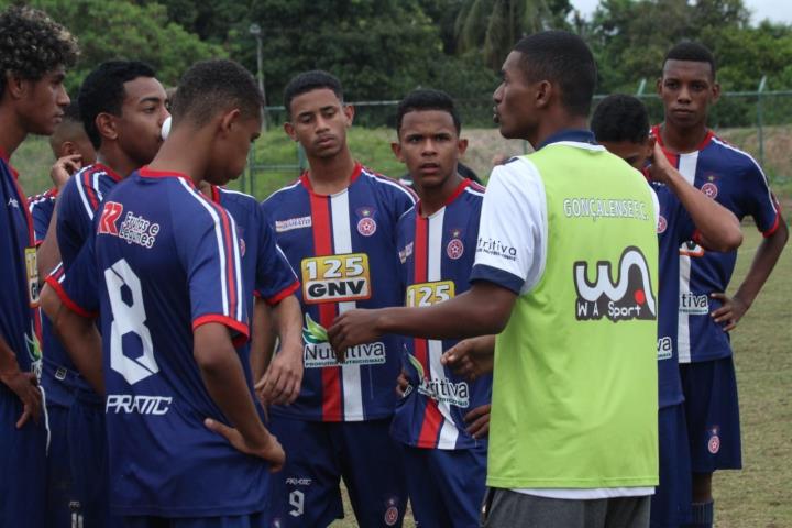 Jovem técnico do Gonçalense Sub-17 faz história com grande invencibilidade