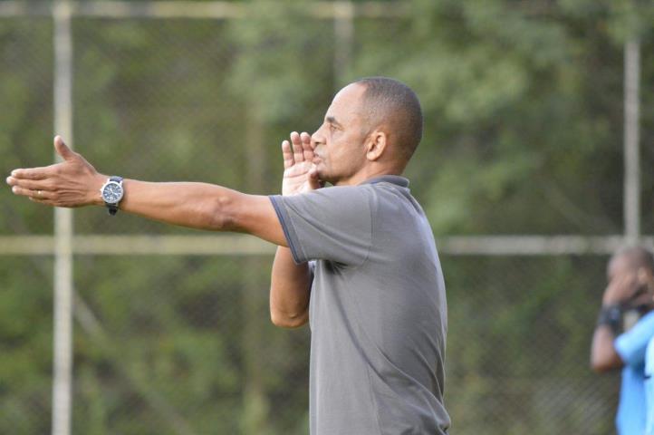 Edson Souza quer a vitória contra o Americano para não depender de outros resultados