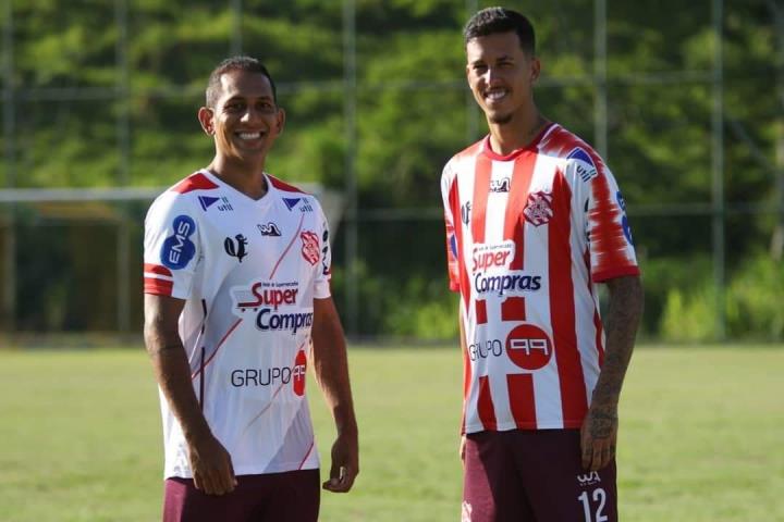 Bangu apresenta uniformes da temporada de 2019