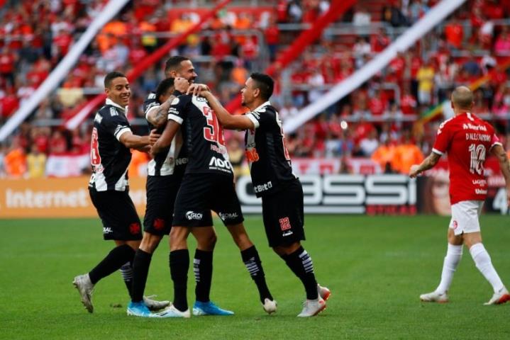 Vasco quebra tabu e vence o Inter no Beira Rio