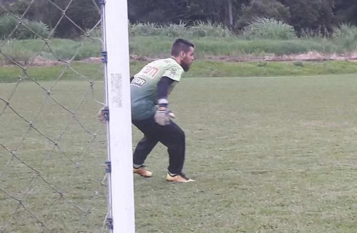 Frizão confirma contratação do goleiro Otávio