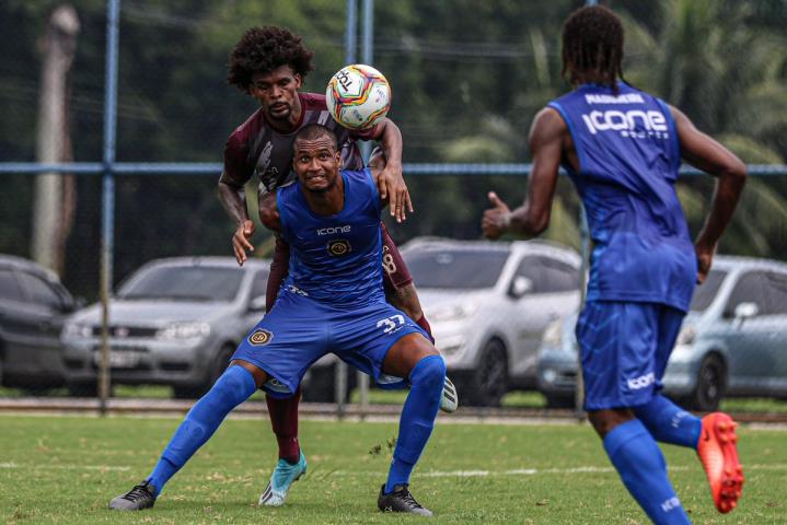 Madureira e Bangu empatam em jogo-treino