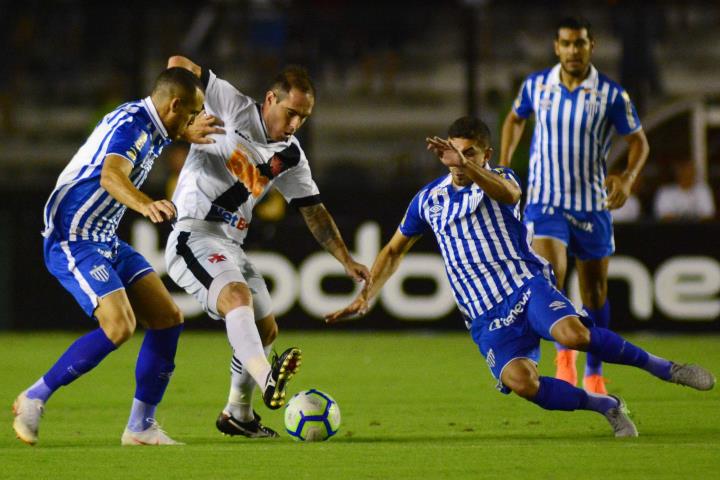 Vasco empata na estreia do Luxemburgo