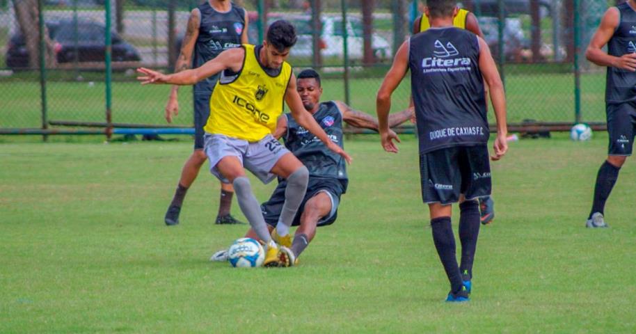 Duque de Caxias vence o Voltaço em jogo-treino