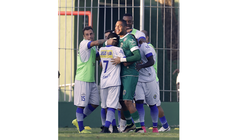 Sampaio Corrêa vence a primeira na Taça Santos Dumont