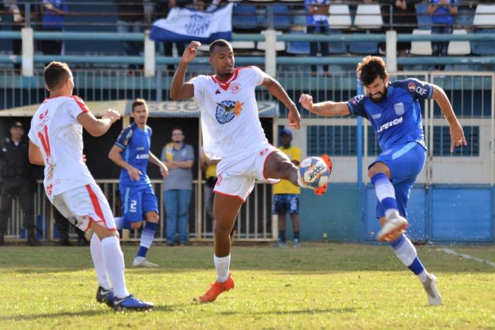 Goytacaz fica no empate, mas se classifica para a semifinal