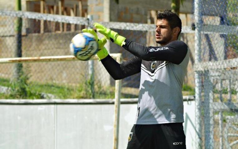 Douglas Borges celebra bom momento e pede foco no Luverdense-MT