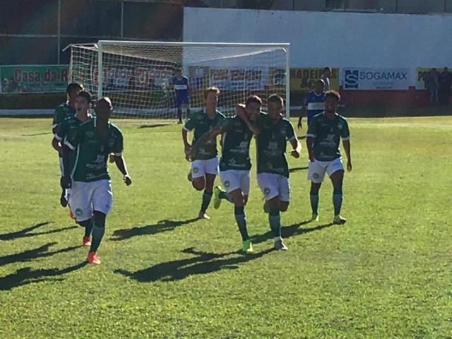 Vico brilha e Serra Macaense derrota o Olaria