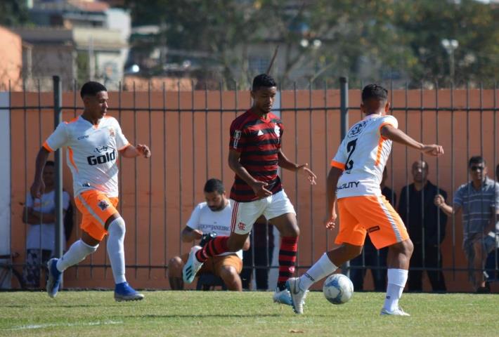 Nova Iguaçu e Vasco vão decidir o 1º turno do Torneio Guilherme Embry