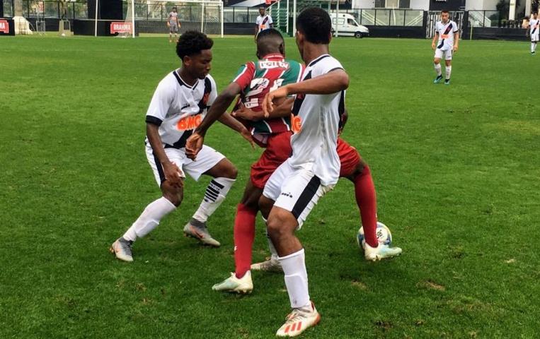 Vasco bate o Flu e pega o Fla na final do Torneio OPG