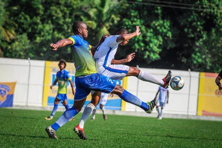 Duque de Caxias perde, mas termina na liderança do Grupo B