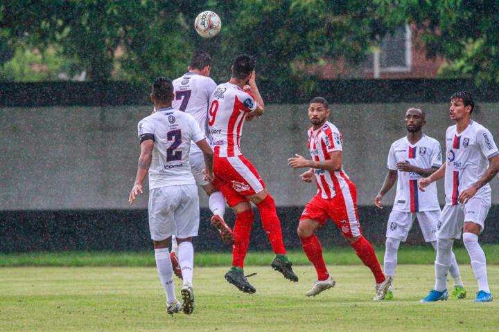 Resende e Bangu empatam no Sul Fluminense