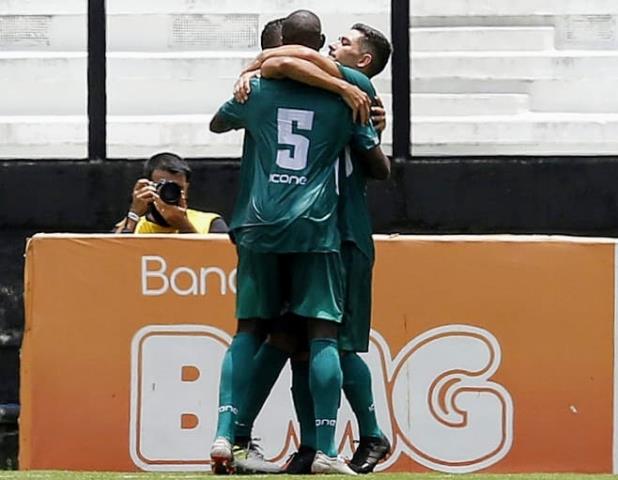 Cabofriense bate o Vasco em São Januário