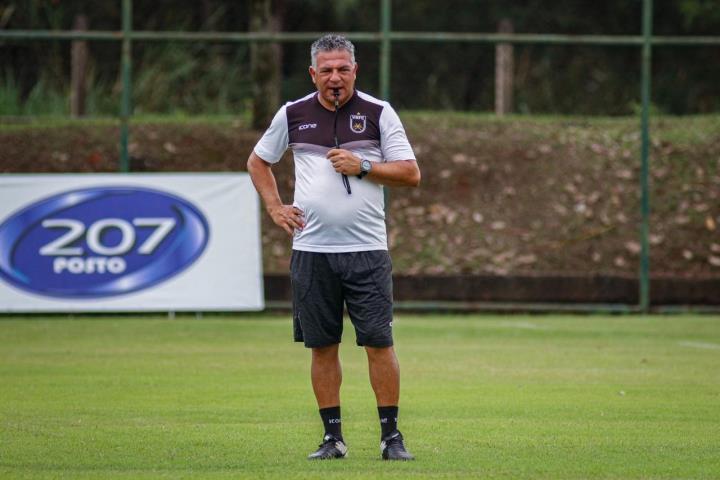 Voltaço encara o Boa Esporte-MG pela Série C