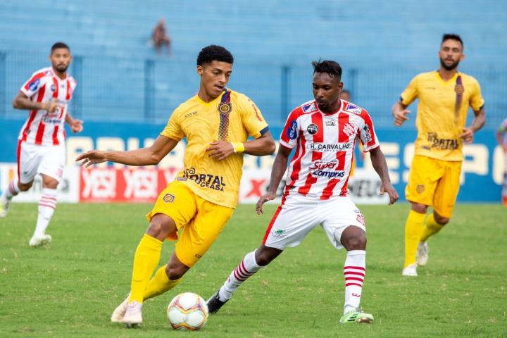 Madureira e Bangu empatam sem gols