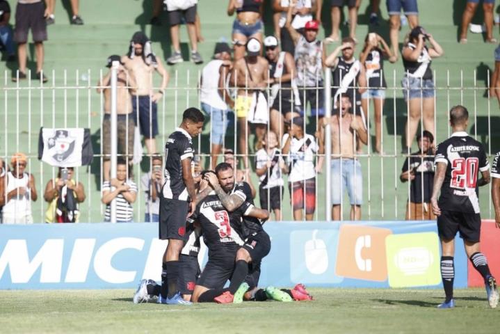 Vasco bate a Portuguesa em Bacaxá