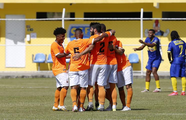 Nova Iguaçu vence e assume a ponta isolada da Primeira Fase