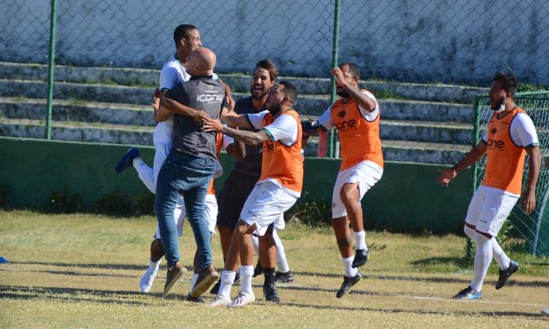 Cabofriense vence mais uma e segue na liderança