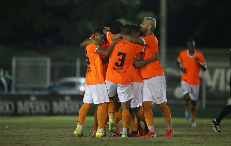 Nova Iguaçu vence a primeira na Taça Guanabara