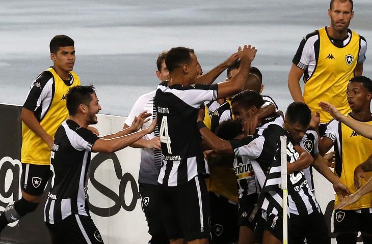 Botafogo vence a primeira na Série B do Brasileiro