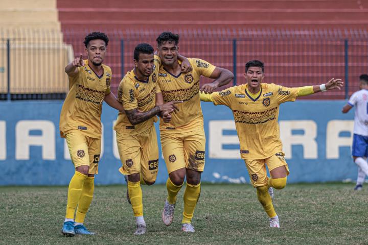 Madureira vence e assume a ponta do Grupo 7 da Série D