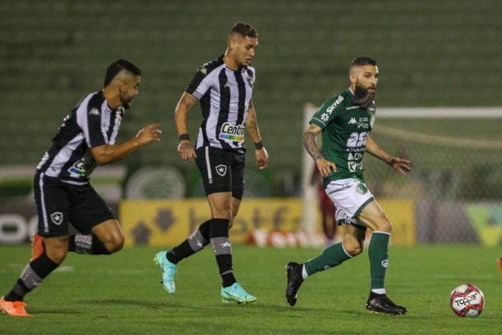 Botafogo empata em Campinas (SP)