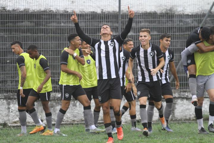 OPG: Botafogo e Madureira chegam nas semifinais